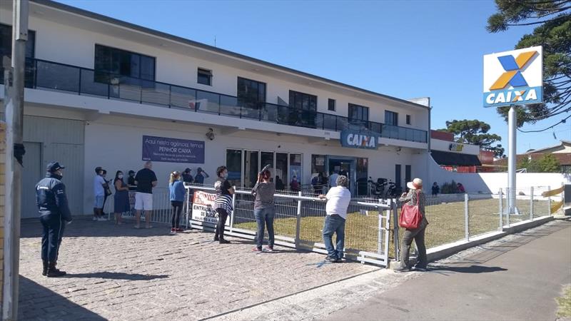 Guardas reforçam trabalho em frente a agências bancárias.
 - Na imagem, Caixa da Avenida Toaldo Túlio.
Foto: Divulgação