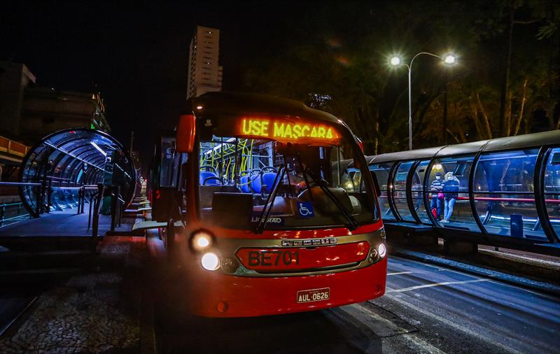 Ônibus vão circular com 50% de ocupação a partir de segunda-feira. Foto: Daniel Castellano / SMCS