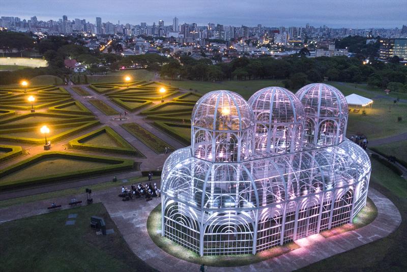 Concerto Luminoso do Jardim Botânico abre o Natal 2020 neste domingo -  Portal do Servidor de Curitiba