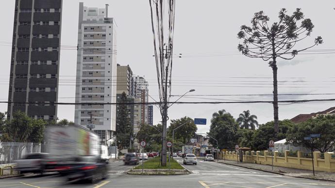 Avenida Silva Jardim: 50 km/h será o limite de velocidade. Curitiba. 17/07/2020. Foto: Ricardo Marajó/SMCS