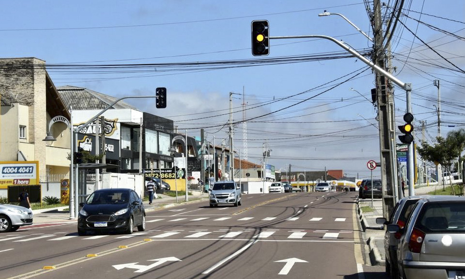 Trecho urbano da BR-277 ganha nova iluminação em tecnologia LED -  Prefeitura de Curitiba