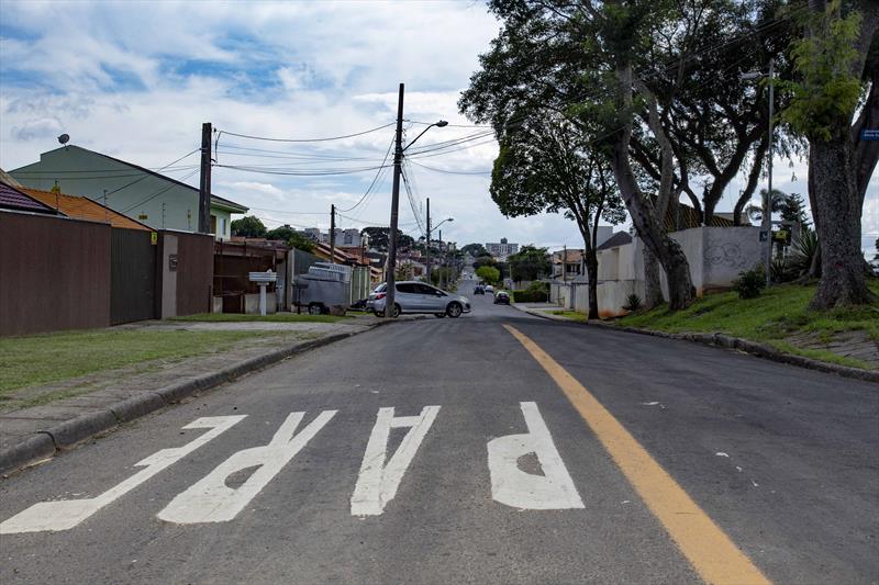 Obras de pavimentação comcluidas na Vila Guaira no Bairro Portão.. Na imagem: Asfalto da Rua Rio Grande Do Norte.
 Curitiba.04/02/2021. Foto: Ricardo Marajó/SMCS
