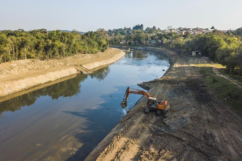 Ações de drenagem, dragagem e desassoreamento foram fundamentais para a recuperação dos rios, que ganharam novas identificações e sinalizações. 
Foto: Daniel Castellano / SMCS