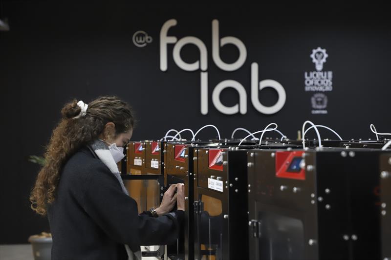 Fab Lab ultrapassa limites de Curitiba e apoia projeto de moda sustentável.
Curitiba, 05/07/2021. 
Foto: Hully Paiva/SMCS
