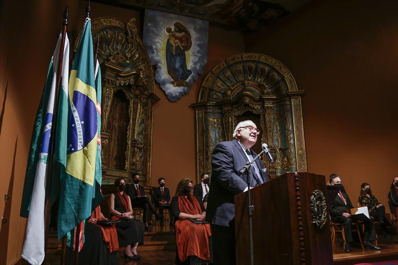 Prefeito Rafael Greca na solenidade de entrega da Comenda Ordem da Luz dos Pinhais, no Memorial de Curitiba. Curitiba, 21/09/2021. Foto: Pedro Ribas/SMCS