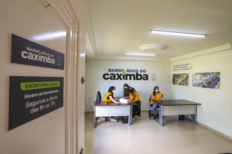 Inauguração do escritório Escritório Local do Caximba (ELO) que funcionará como um plantão permanente da Companhia de Habitação Popular de Curitiba (Cohab) - Curitiba, 09/11/2021 - Foto: Daniel Castellano / SMCS