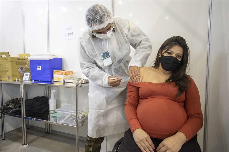 Gestantes vacinadas até 27 de outubro são convocadas para segunda dose. Foto: Ricardo Marajó/SMCS