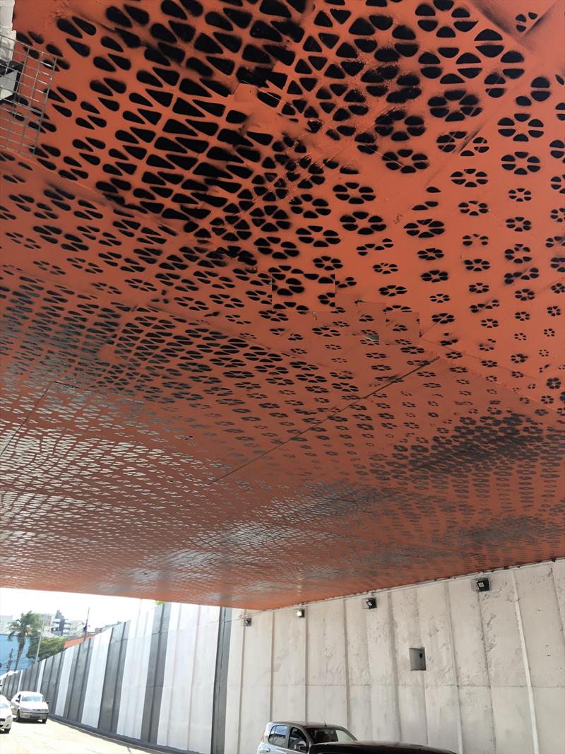 Os fractais no teto do tabuleiro da Trincheira da Avenida Sete de Setembro com Ubaldino do Amaral, no Centro. Foto: Divulgação