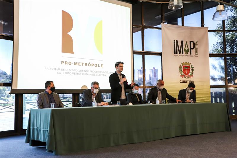 Primeiro encontro metropolitano de secretários de administração e finanças dos municípios da Grande Curitiba. Curitiba, 22/10/2021. Foto: Hully Paiva/SMCS