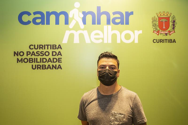 Rafael Fusco, proprietário do Restaurante Ostra Bêbada. Curitiba, 21/12/2021. Foto: Ricardo Marajó/SMCS