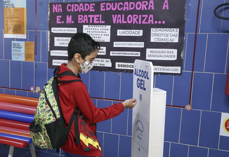 Volta as aulas em todas as escolas municipais e CMEIs. Curitiba, 29/09/2021. Foto: Lucilia Guimarães/SMCS