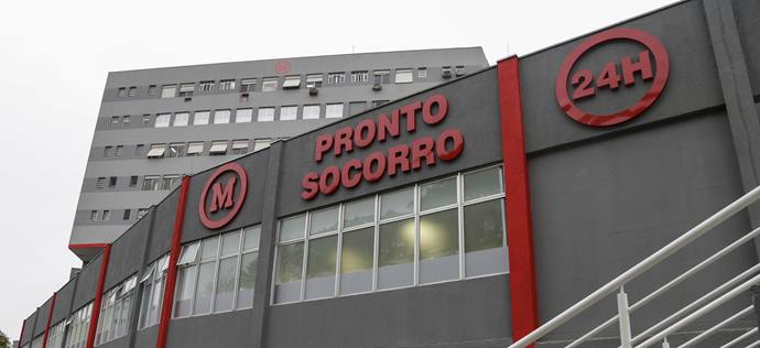 Prontos-socorros de Curitiba atenderão exclusivamente casos graves.
 - Na imagem, o pronto socorro do Hospital Universitário Evangélico Mackenzie. 
Foto: Pedro Ribas/SMCS