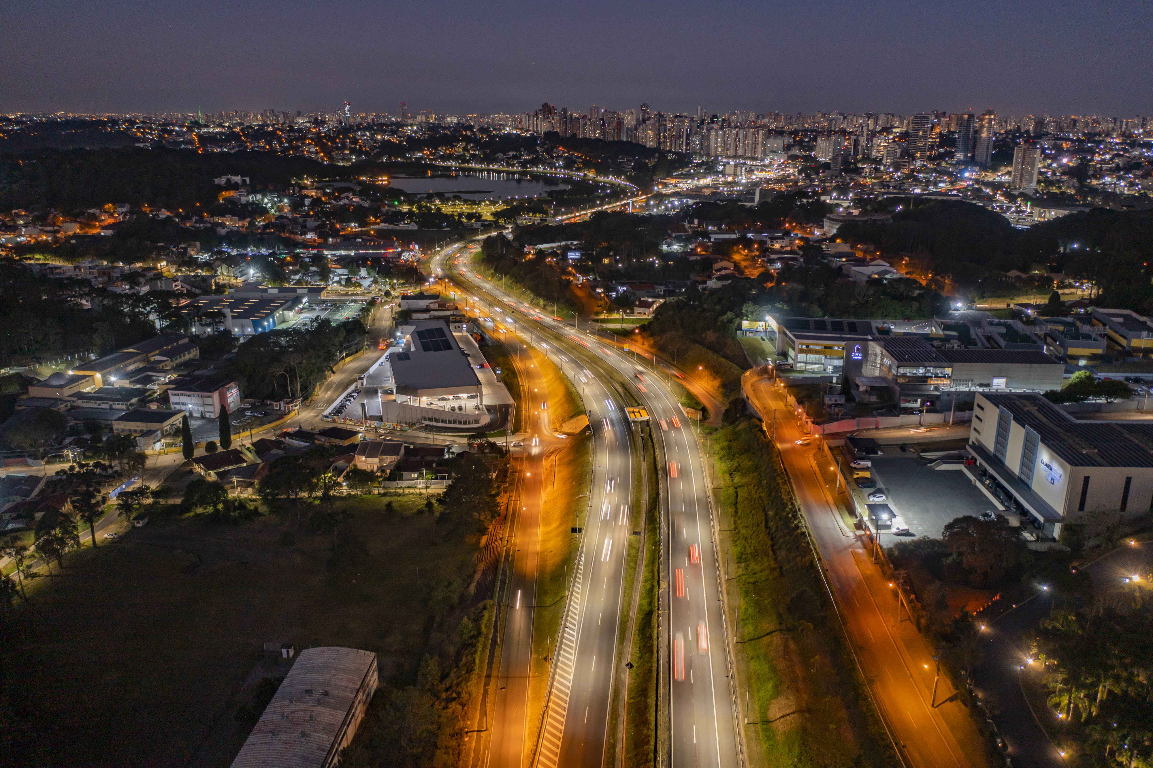 Trecho urbano da BR-277 ganha nova iluminação em tecnologia LED -  Prefeitura de Curitiba