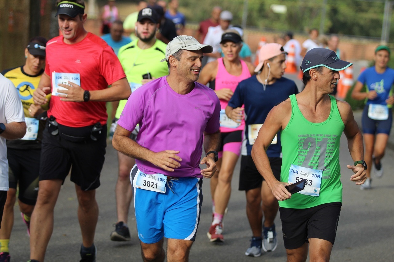 Curitiba terá duas corridas no domingo (27); veja os desvios de