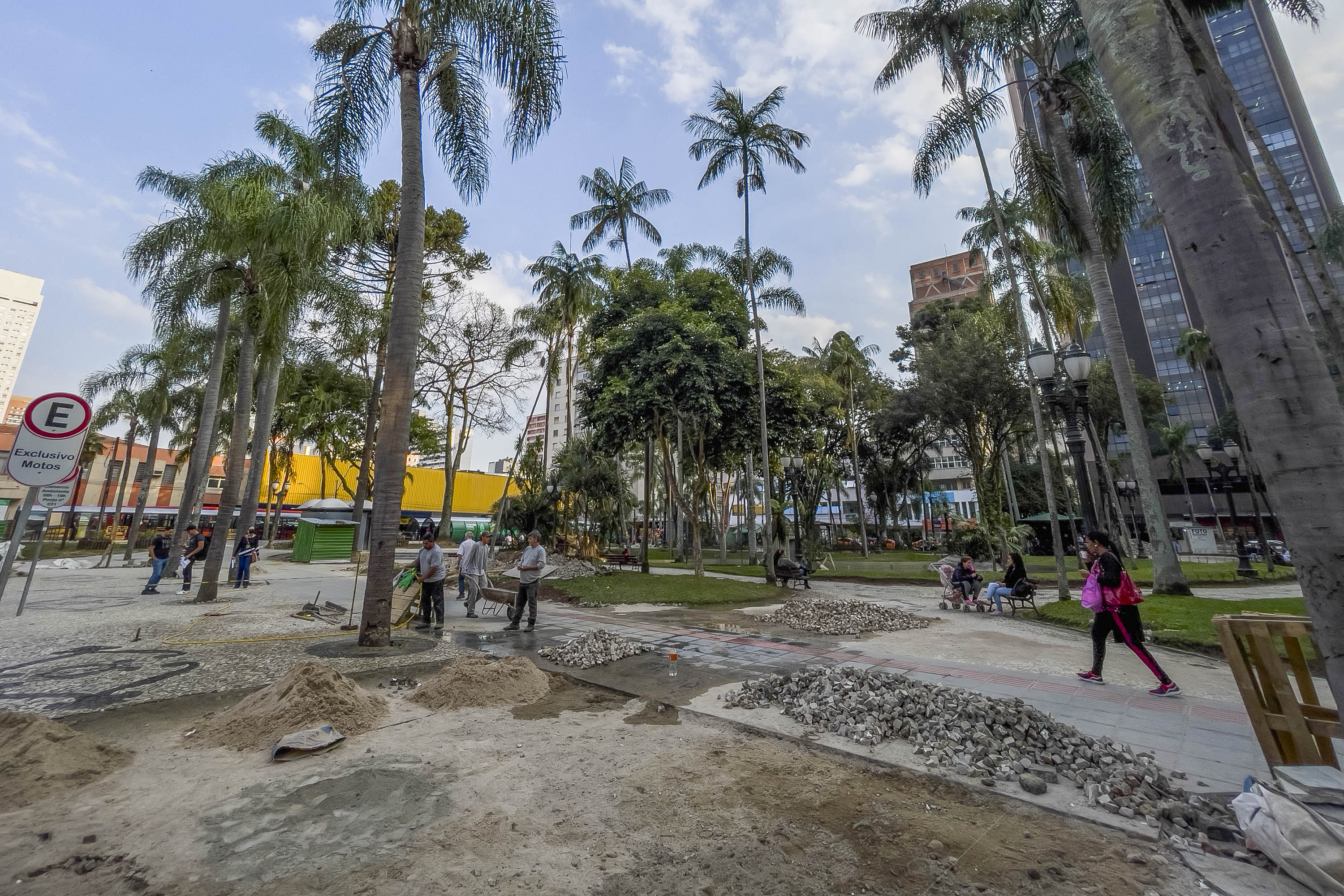 Revitalização da Praça Carlos Gomes avança respeitando a identidade ...