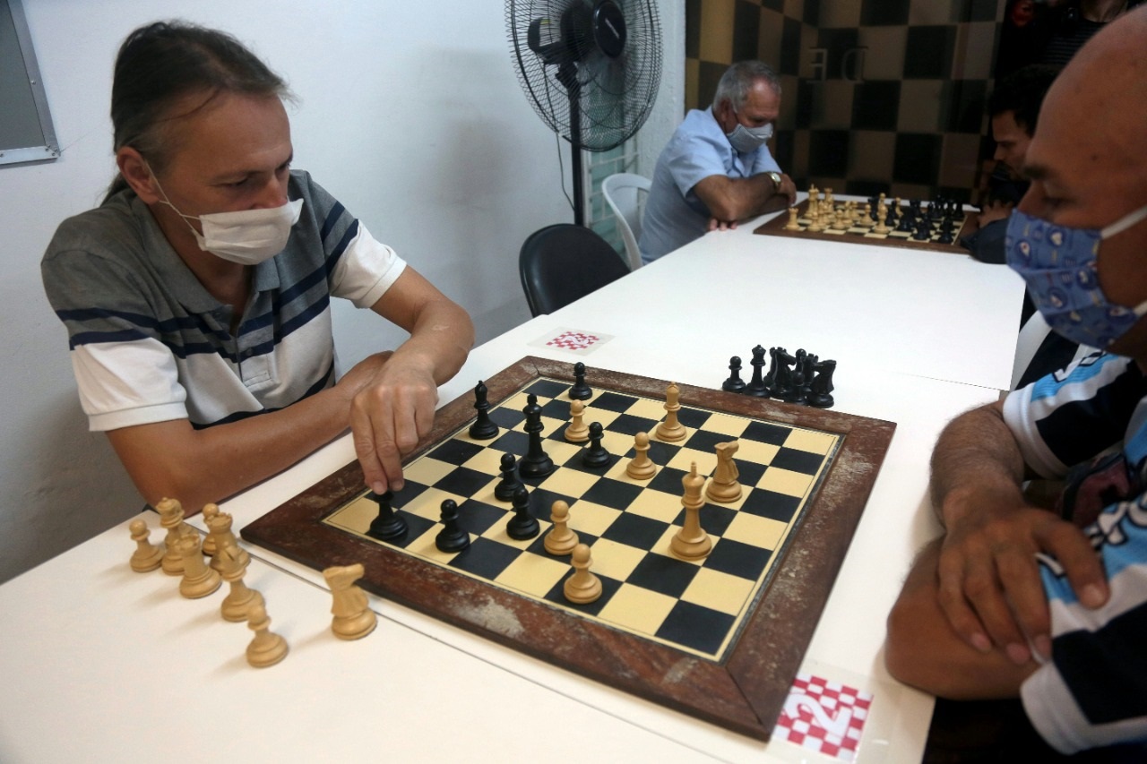 Prática do xadrez bate recorde de torneios no País; Curitiba está no mapa  do esporte - Bem Paraná