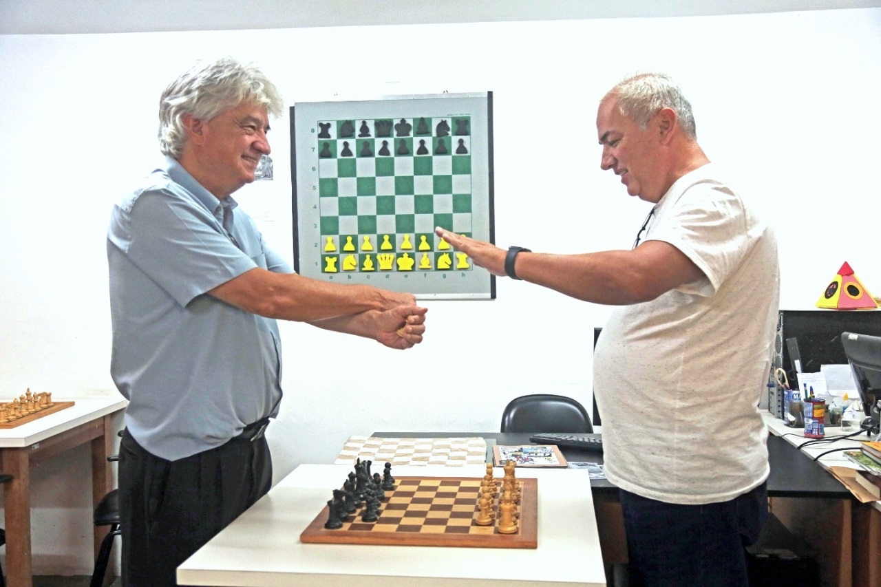 Prática do xadrez bate recorde de torneios no País; Curitiba está no mapa  do esporte - Bem Paraná