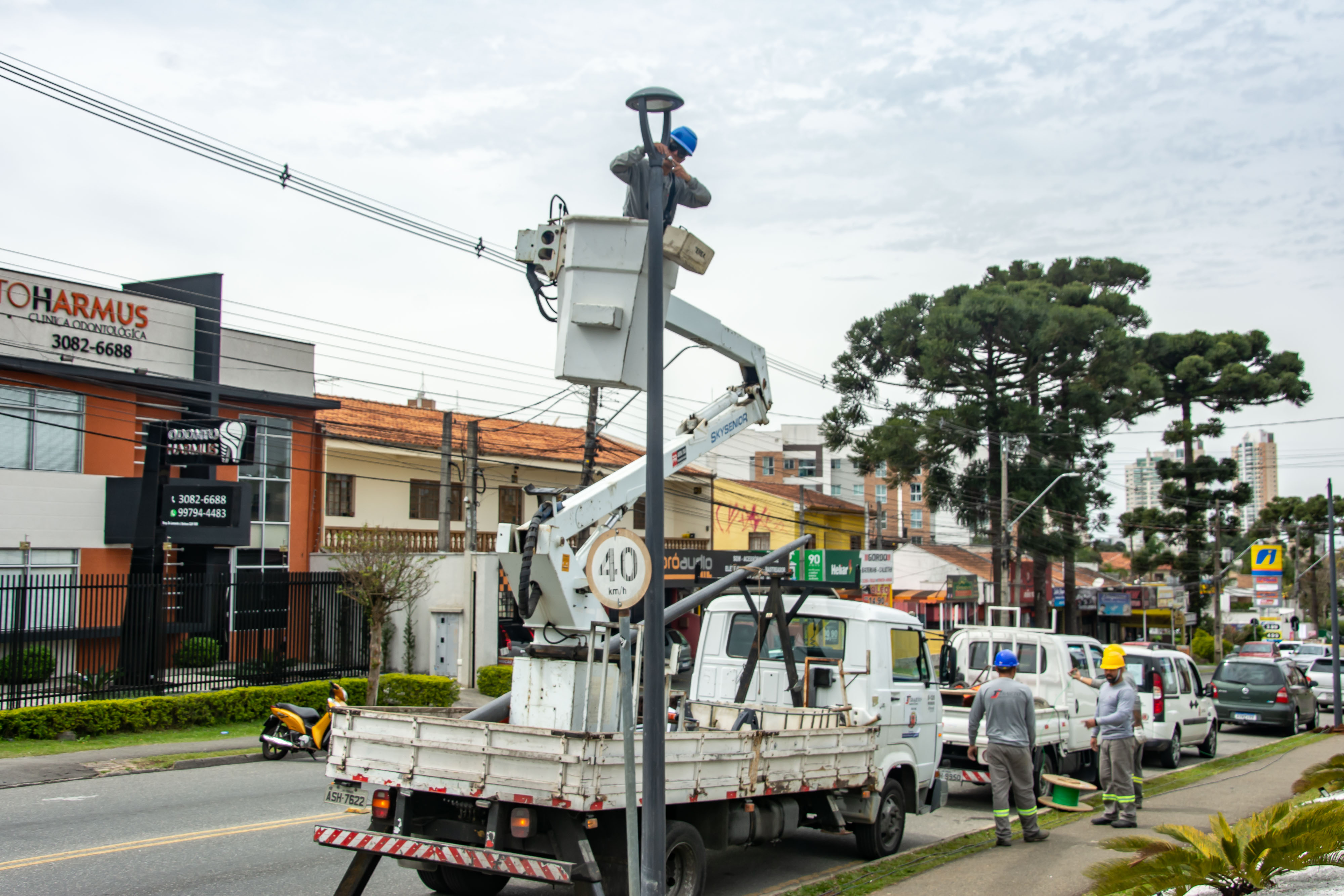 Trecho urbano da BR-277 ganha nova iluminação em tecnologia LED -  Prefeitura de Curitiba