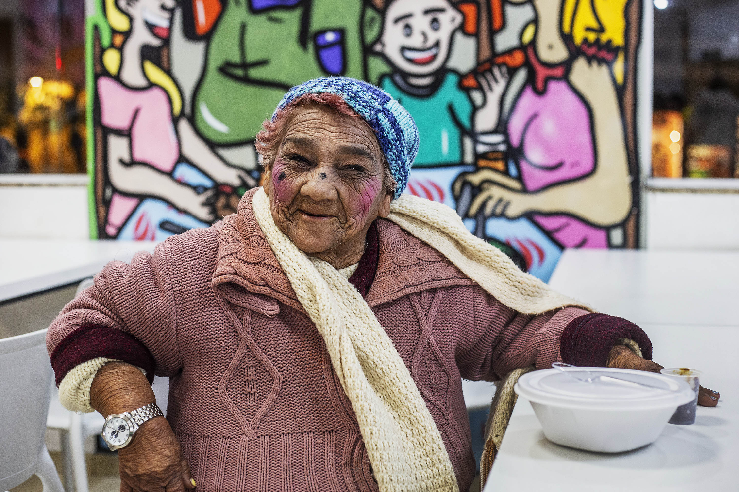 Sociedade Krishna serve almoços de graça em Curitiba - Bem Paraná