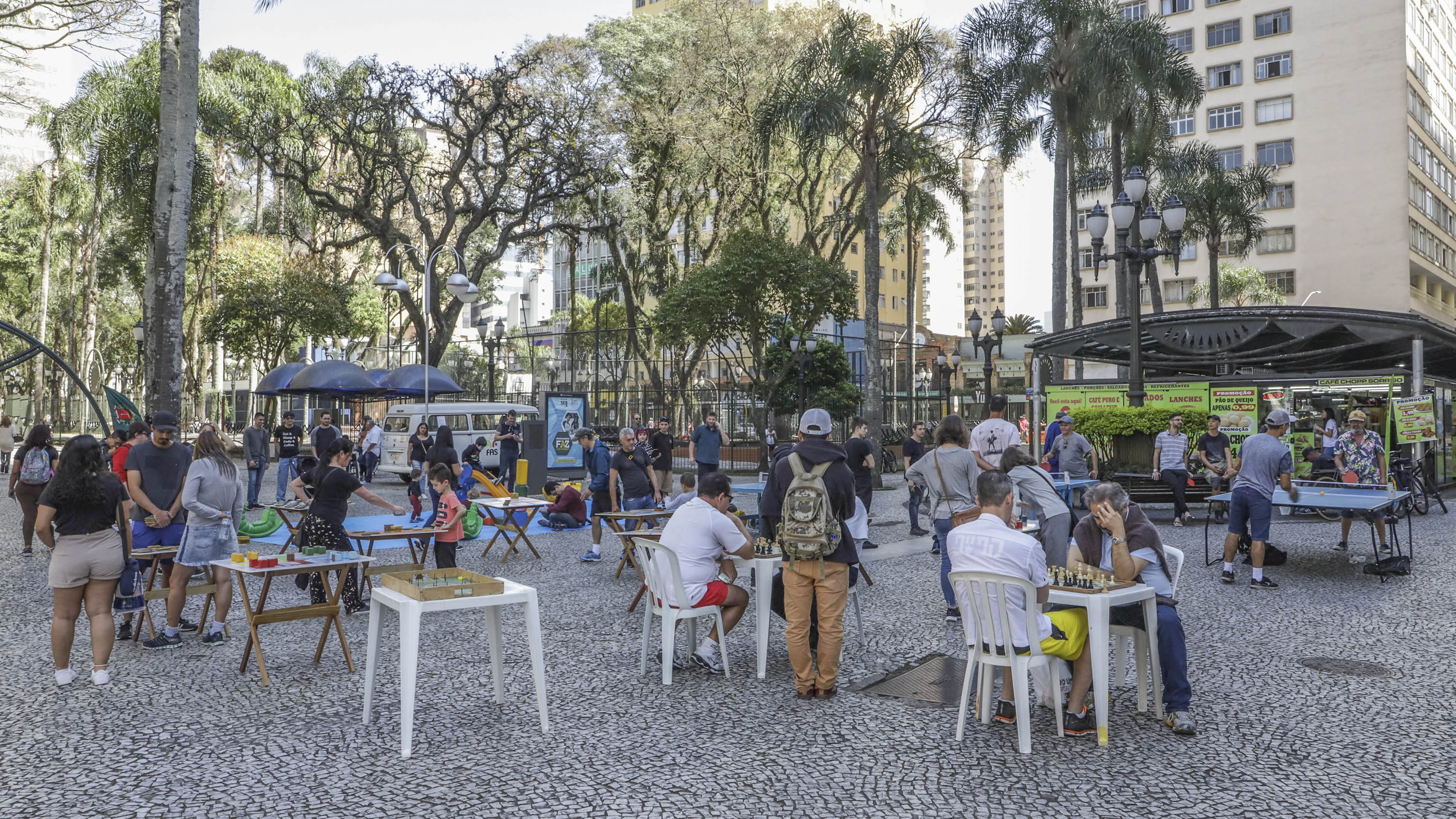 Atividade Jogos Gigantes - Esporte Clube Pinheiros