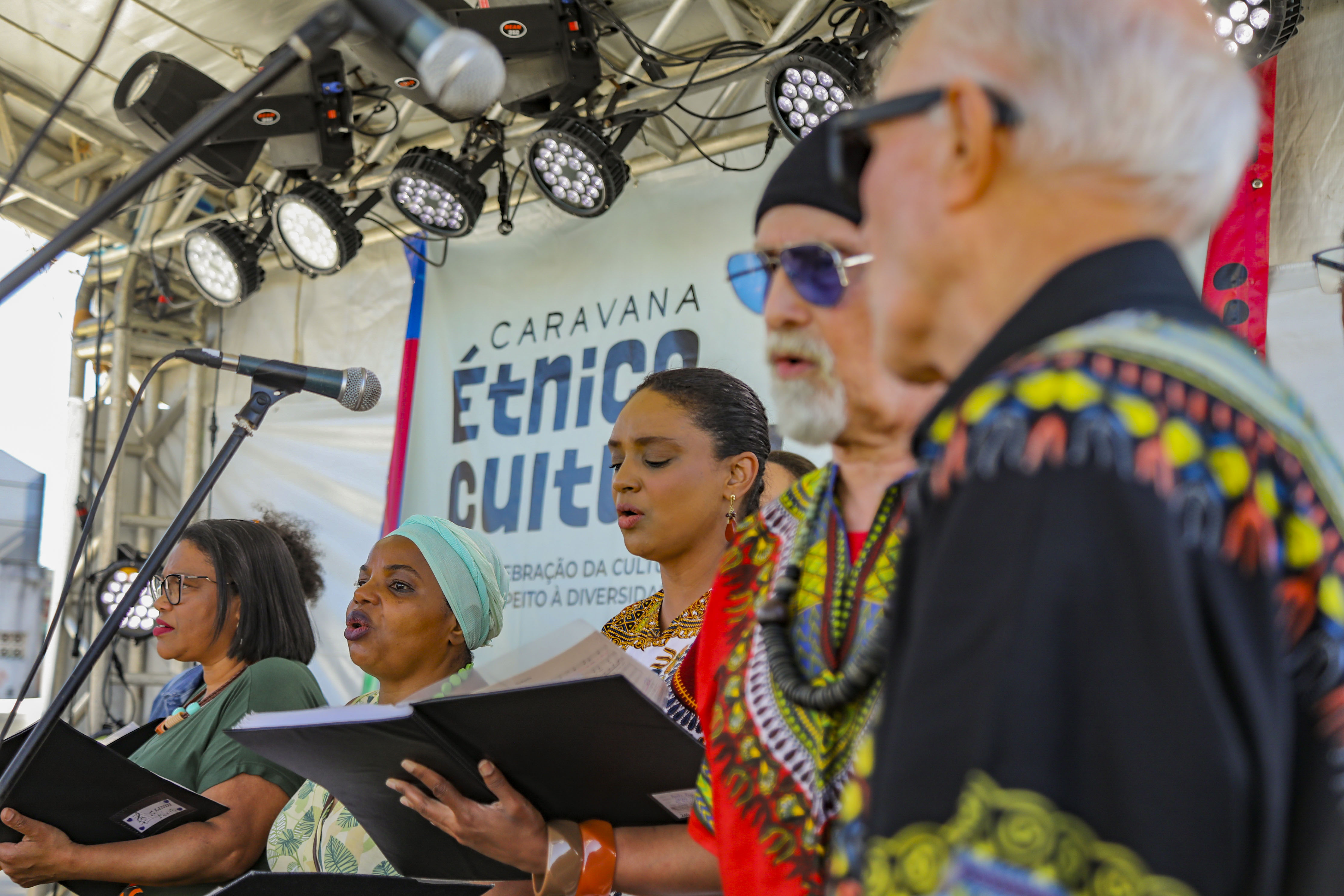 Prefeitura de Curitiba comemorando o dia da consciência negra. 👀 : r/brasil