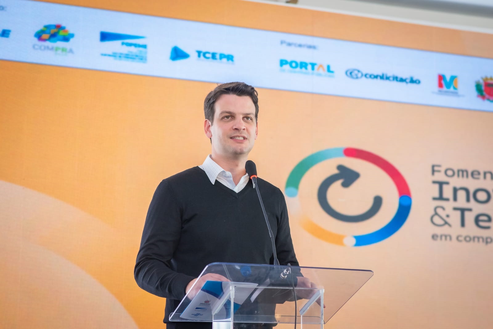 Viceprefeito Eduardo Pimentel assume a Secretaria das Cidades do Paraná a partir de janeiro Viceprefeito Eduardo Pimentel assume a Secretaria das Cidades do Paraná a partir de janeiro