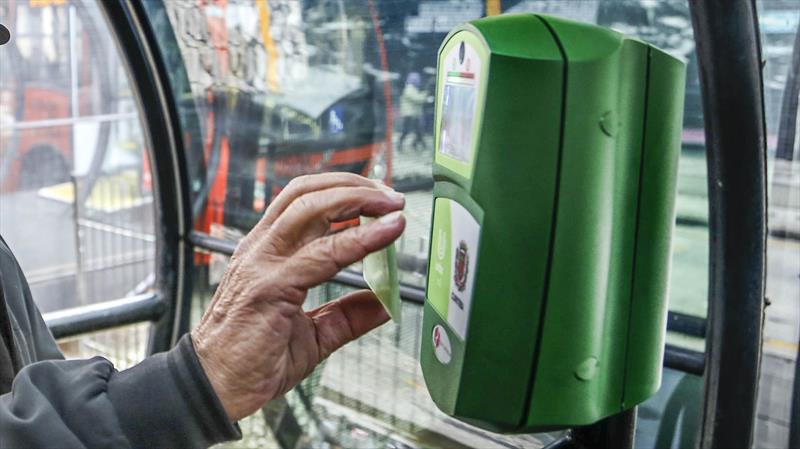 Mais 18 linhas de ônibus vão aceitar somente pagamento com cartão-transporte. Foto: Luiz Costa /SMCS