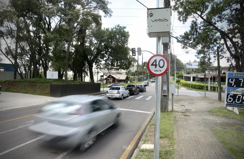 Rua Paulo Gorski, velocidade máxima permitida de 40 km/h. Foto: Luiz Costa/SMCS
