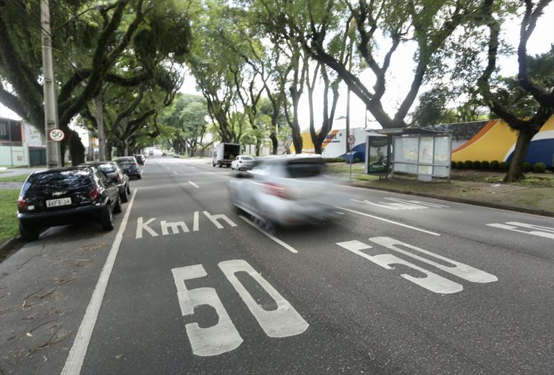 Avenida Getúlio Vargas, velocidade máxima permitida de 50 km/h. Foto: Luiz Costa/SMCS