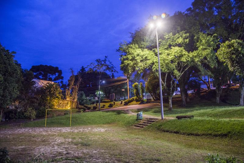Nova iluminação no Bosque Gutierrez. Curitiba, 02/03/2022. Foto: Pedro Ribas/SMCS