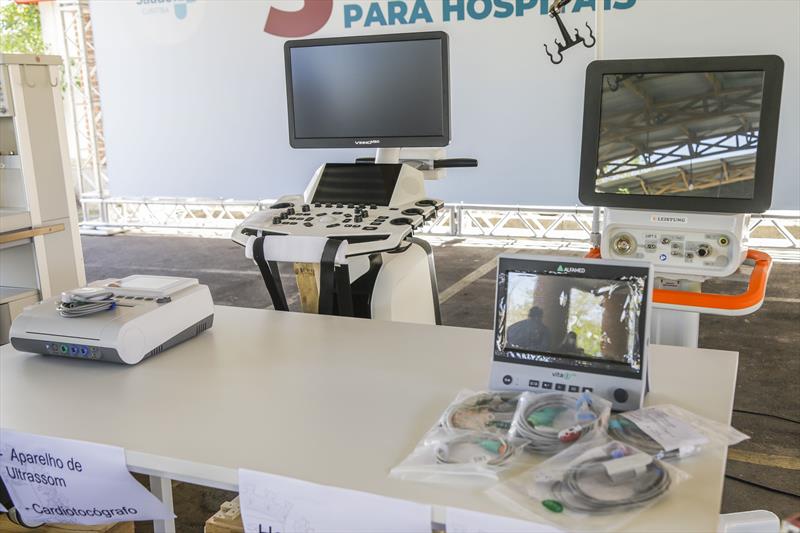 Entrega de 3 milhões em equipamentos para os hospitais. Curitiba, 11/03/2022. Foto: Pedro Ribas/SMCS