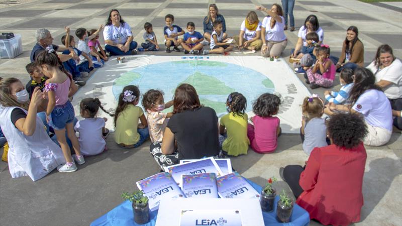 Lermack 2022  Educação Infantil e Ensino Fundamental 1 by Colégio