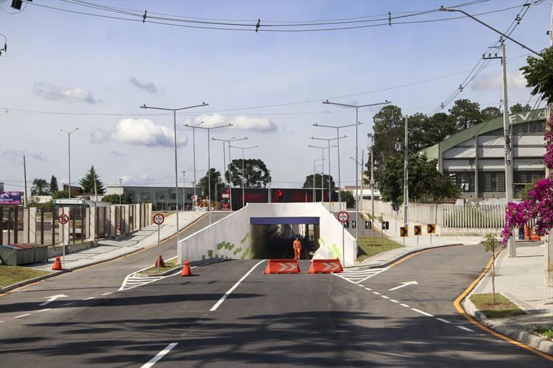 Veja como vai ficar o trânsito na região da trincheira da Rua Fúlvio José Alice.
Curitiba, 30/03/2022. 
Foto: Lucilia Guimarães/SMCS
