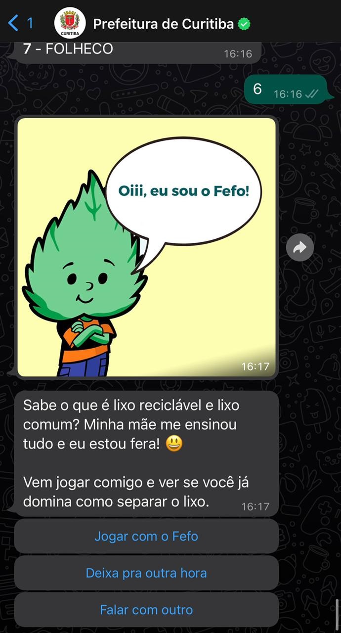 Família Folhas tira dúvidas de reciclagem no WhatsApp.