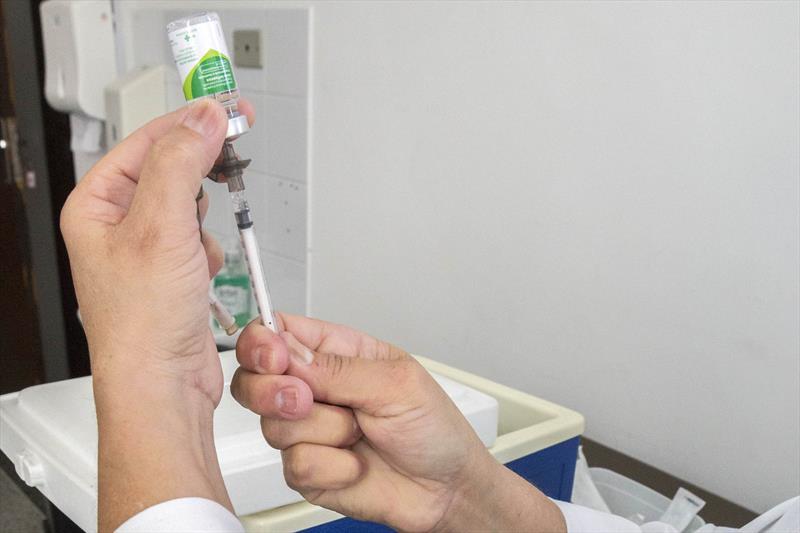 Vacina contra a gripe.
Foto: Valdecir Galor/SMCS