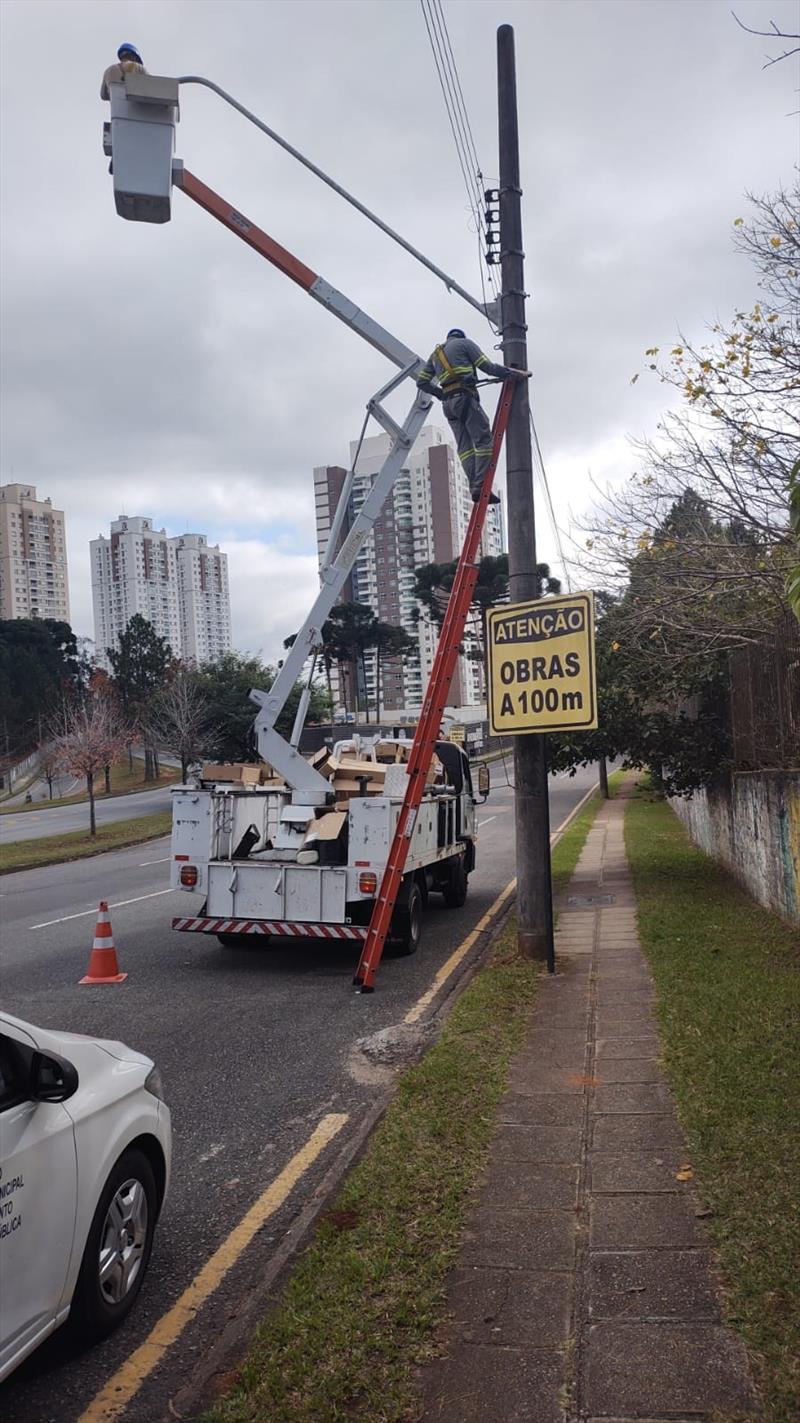 Prefeitura substitui lâmpadas que apresentaram instabilidade nas vias da cidade.
Foto: Divulgação