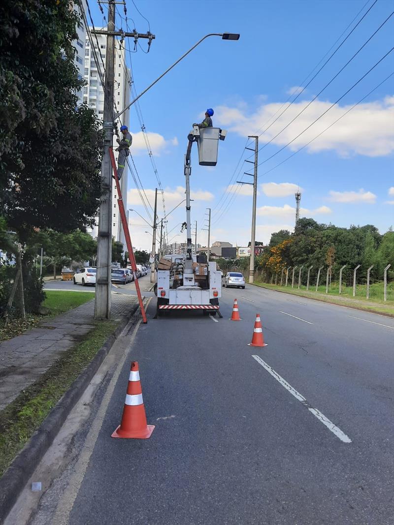 Prefeitura substitui lâmpadas que apresentaram instabilidade nas vias da cidade.
Foto: Divulgação