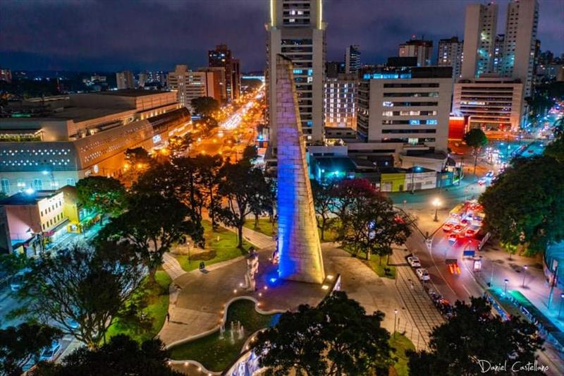 Pontos turísticos da cidade vão usar Iluminação cênica e colorida para apoiar campanhas de conscientização social.
Foto: Daniel Castellano/SMCS