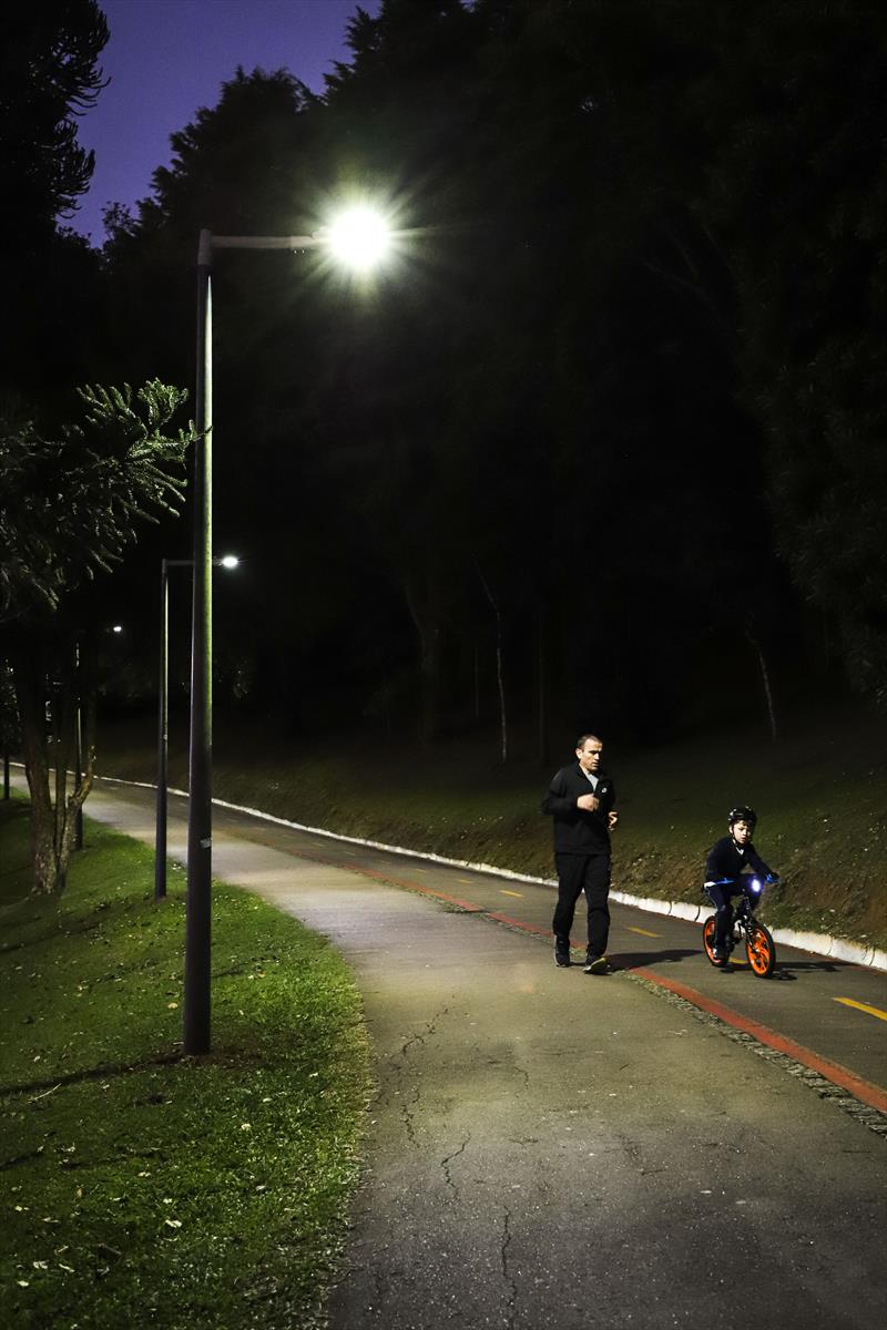 Nova iluminação de LED no Parque São Lourenço. Curitiba, 25/05/2022. Foto: Hully Paiva/SMCS