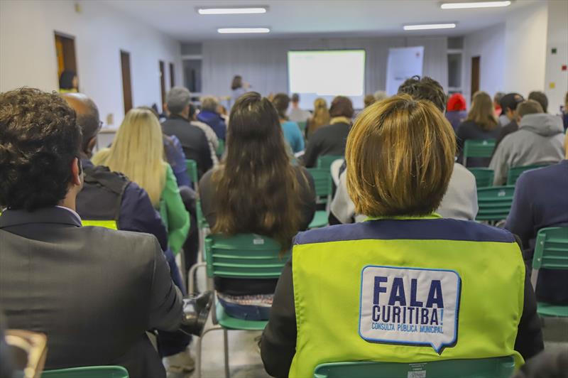 Fala Curitiba encerra a segunda etapa. Votação final acontece em julho. - Foto: Daniel Castellano / SMCS