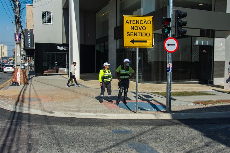 Setran orienta motoristas para as alterações no trânsito. Curitiba, 22/06/2022.
Foto: Levy Ferreira/SMCS