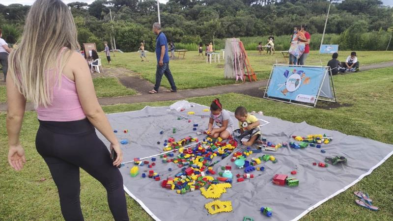 Uma programação especial em diversos parques, praças e ruas de Curitiba vai animar o próximo fim de semana.
Foto: Divulgação