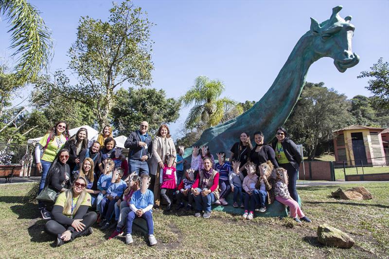 Inauguração da escultura em homenagem à Girafa Pandinha, e anúncio de implantação da rede coletora de esgotos no Zoológico Municipal. Curitiba, 28/06/2022. Foto: Ricardo Marajó/SMCS