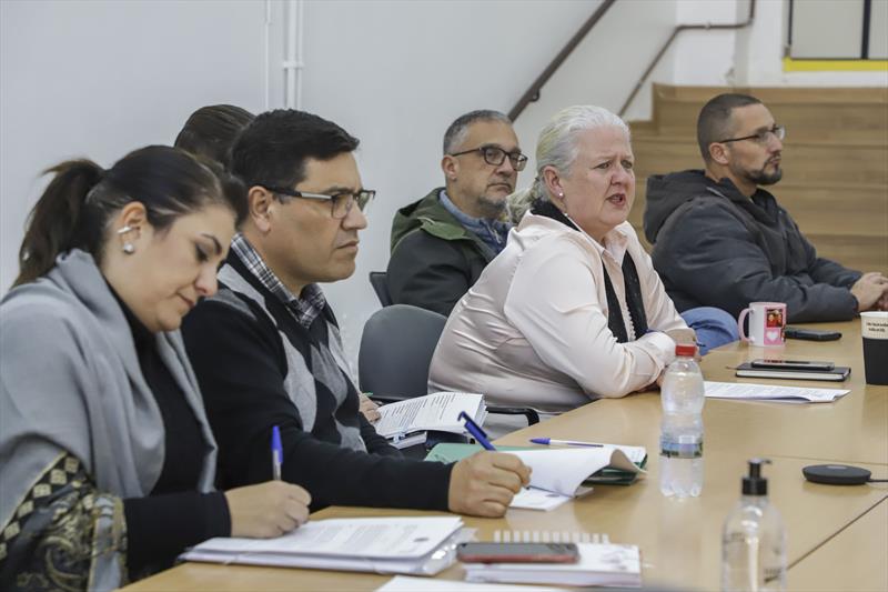 Gestores e técnicos da Prefeitura de Curitiba em reuniões de negociação com os dirigentes dos sindicatos. Curitiba, 01/07/2022. Foto: Hully Paiva/SMCS