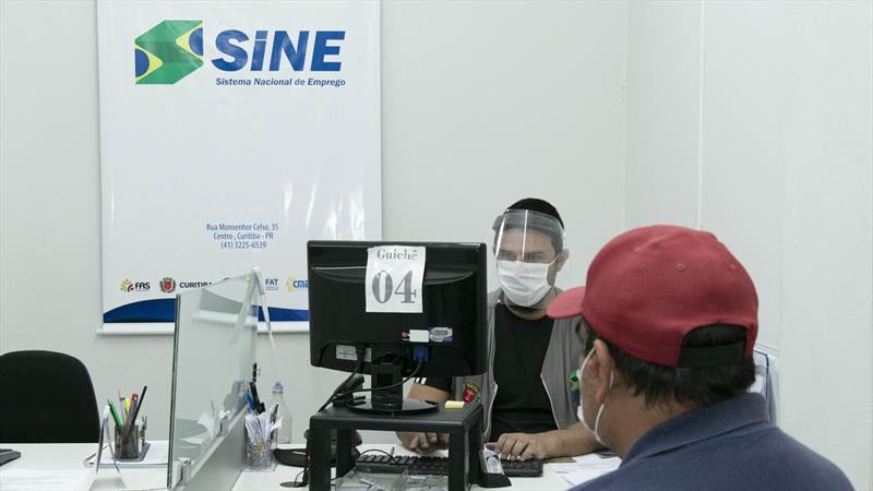 Curitiba registrou aumento de 54% nas vagas de emprego no primeiro semestre pelo SINE. Foto: Ricardo Marajó/SMCS