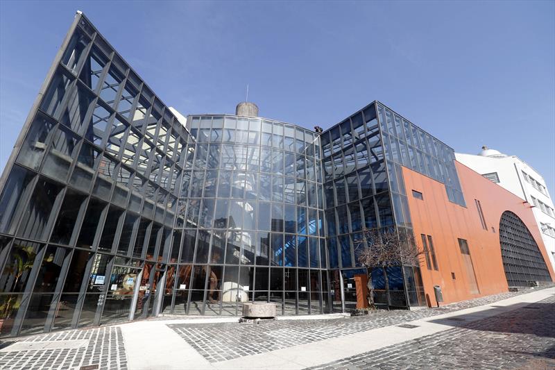 Tenor Vitorio Scarpi abre série de concertos pelos 200 Anos da Independência na Capela dos Fundadores, no Memorial de Curitiba. Foto: Lucilia Guimarães/SMCS