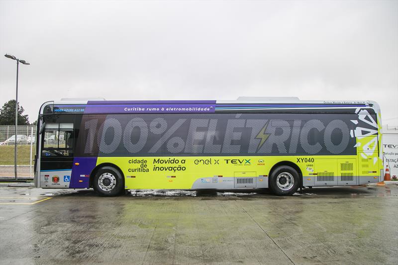 Ônibus elétrico da empresa Higer. Curitiba, 12/09/2022. Foto: Pedro Ribas/SMCS