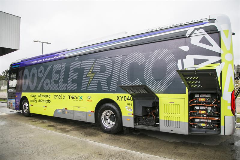 Ônibus elétrico da empresa Higer. Curitiba, 12/09/2022. Foto: Pedro Ribas/SMCS