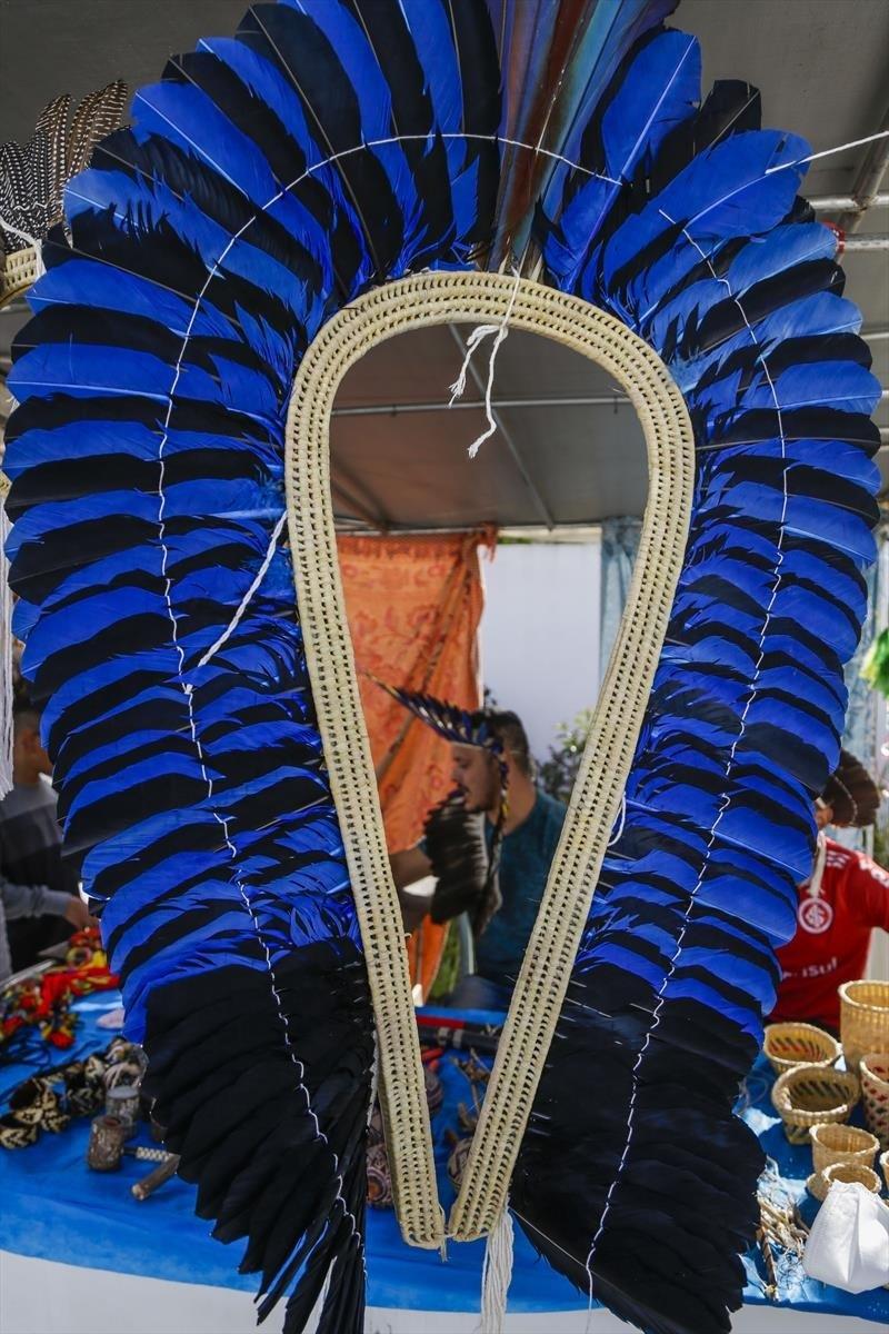 Produção de artesanato indígena do caingangue Suélio Fàg Fy.
Foto: Pedro Ribas/SMCS