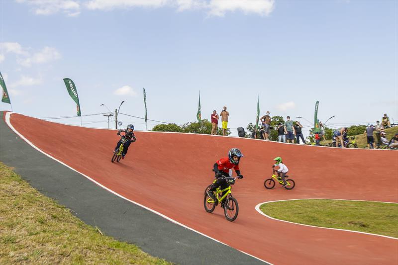 Na Regional Cajuru, as bikes serão o centro das atenções no Parque Olímpico do Cajuru na pista de BMX. Foto: Pedro Ribas/SMCS
